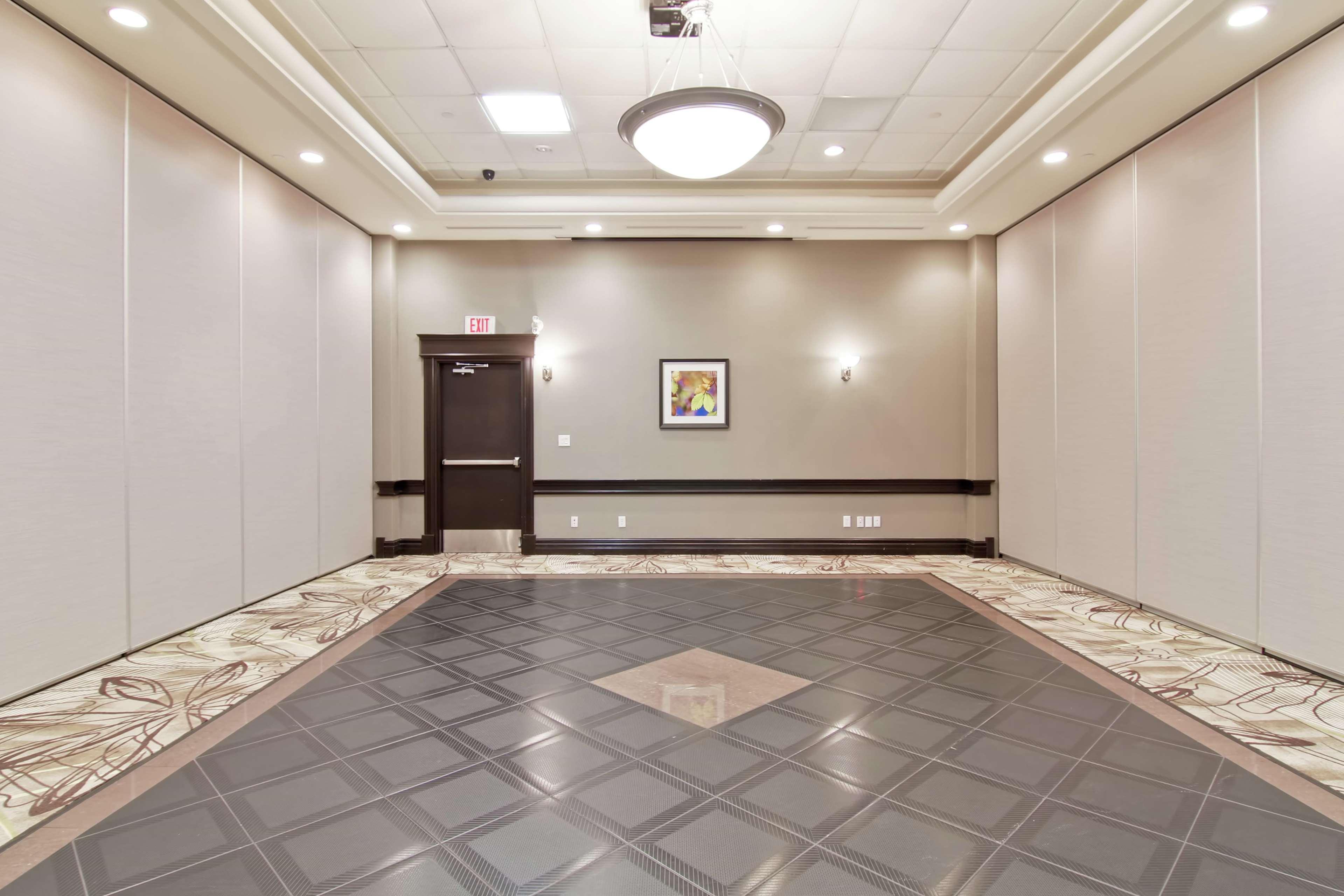 Hilton Garden Inn Toronto/Ajax Exterior photo