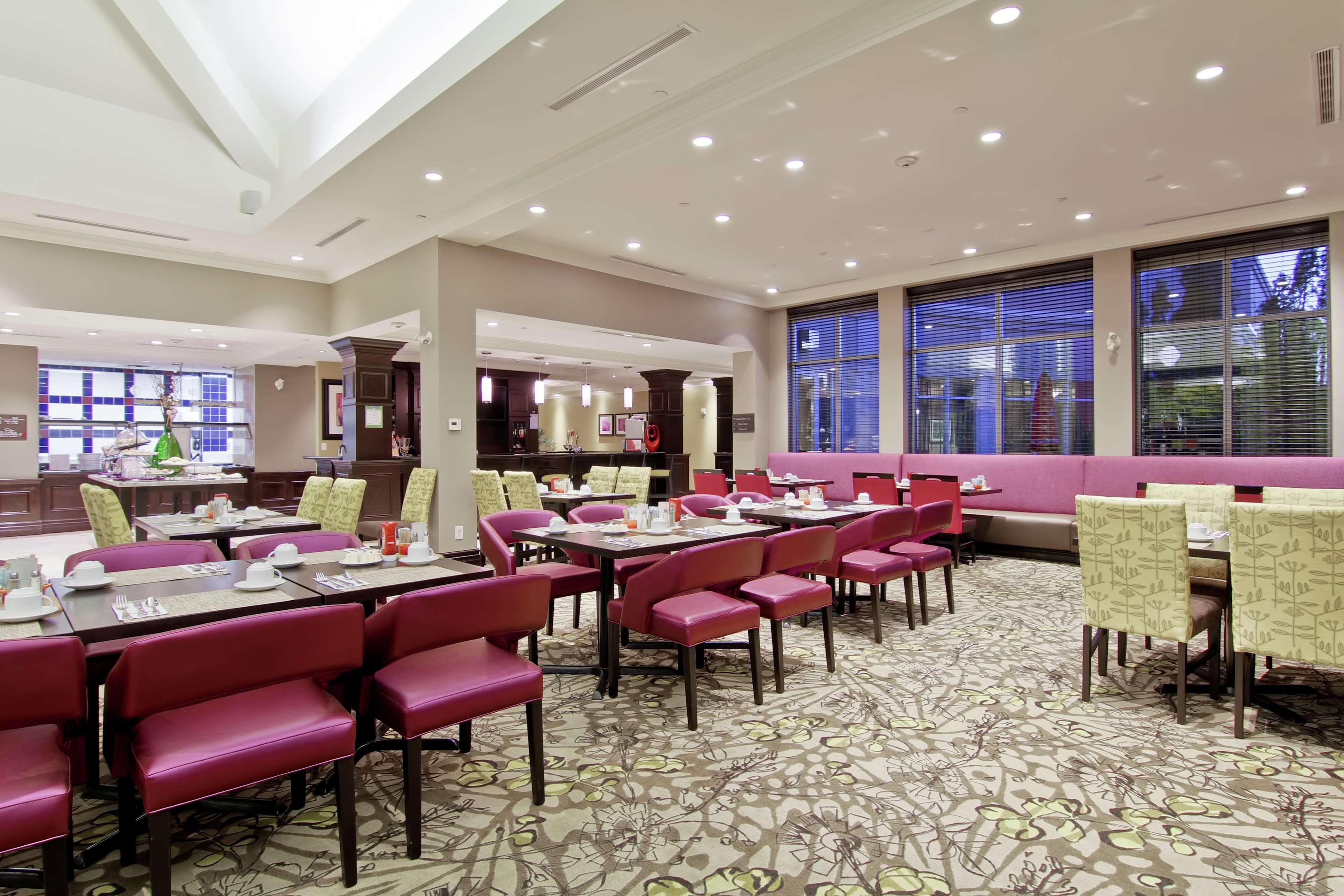 Hilton Garden Inn Toronto/Ajax Exterior photo