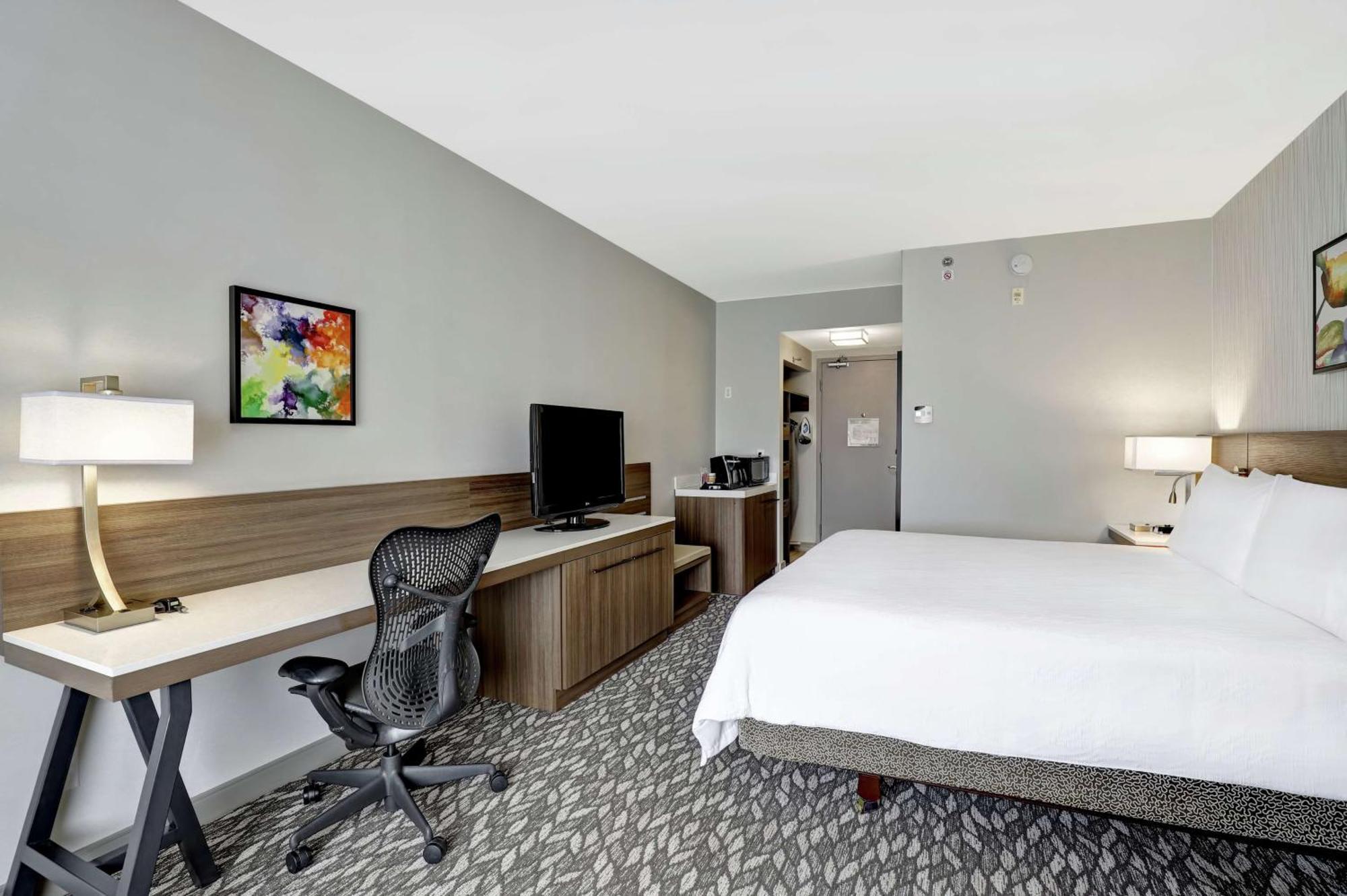 Hilton Garden Inn Toronto/Ajax Exterior photo